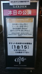 f8e83374.jpg