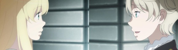 233032