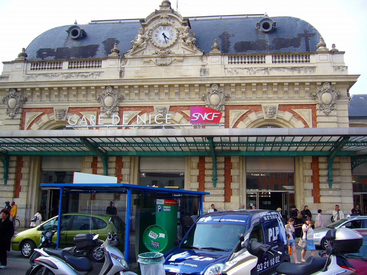 ニース駅