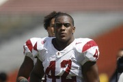 LB Devon Kennard