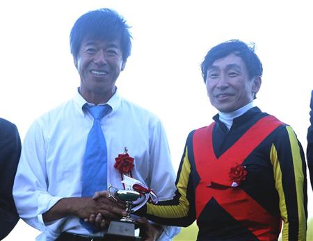 http://livedoor.blogimg.jp/ltdslip2000/imgs/f/2/f21a0d9c.jpg