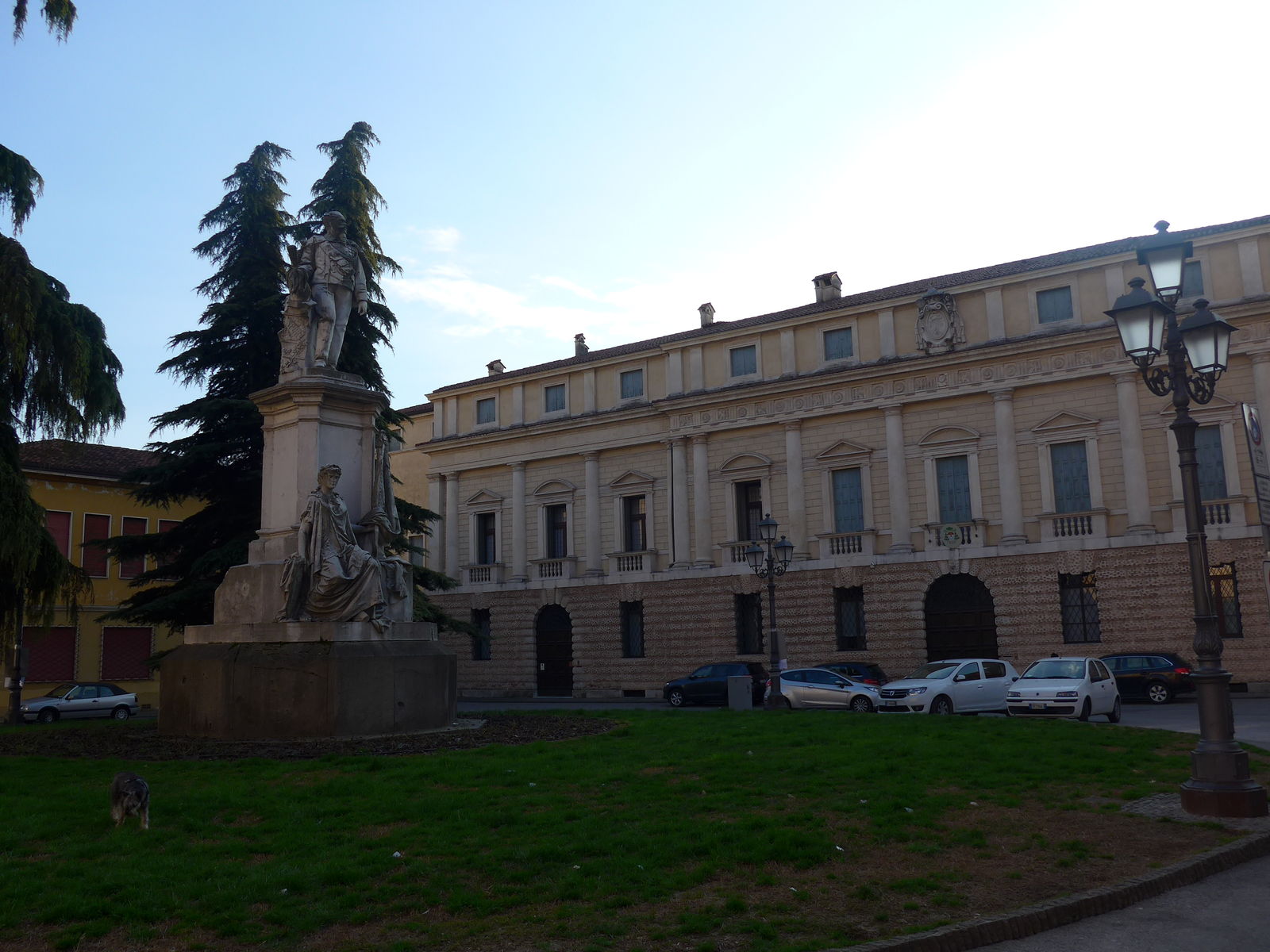 P1950363
