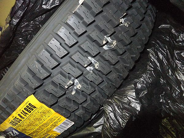 新品ダートタイヤ交換 (2)
