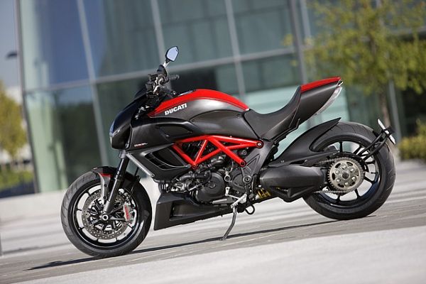 DIAVEL (8)