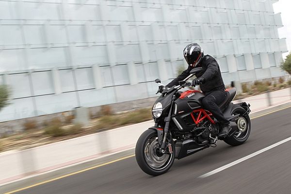 DIAVEL (5)