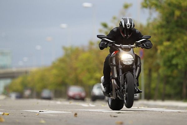 DIAVEL (2)