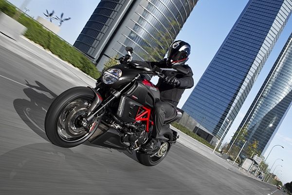 DIAVEL