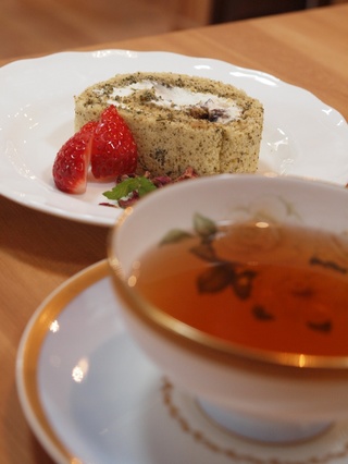 ロールケーキ。
