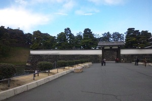 576e93a8.jpg