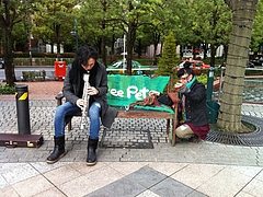 2010-続-恵比寿編み奇襲-FreePets編みベンチ 音と編み セッション0640