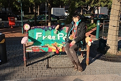 2010-続-恵比寿編み奇襲-FreePets編みベンチ-10
