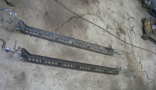 燃料配管とブレーキ配管