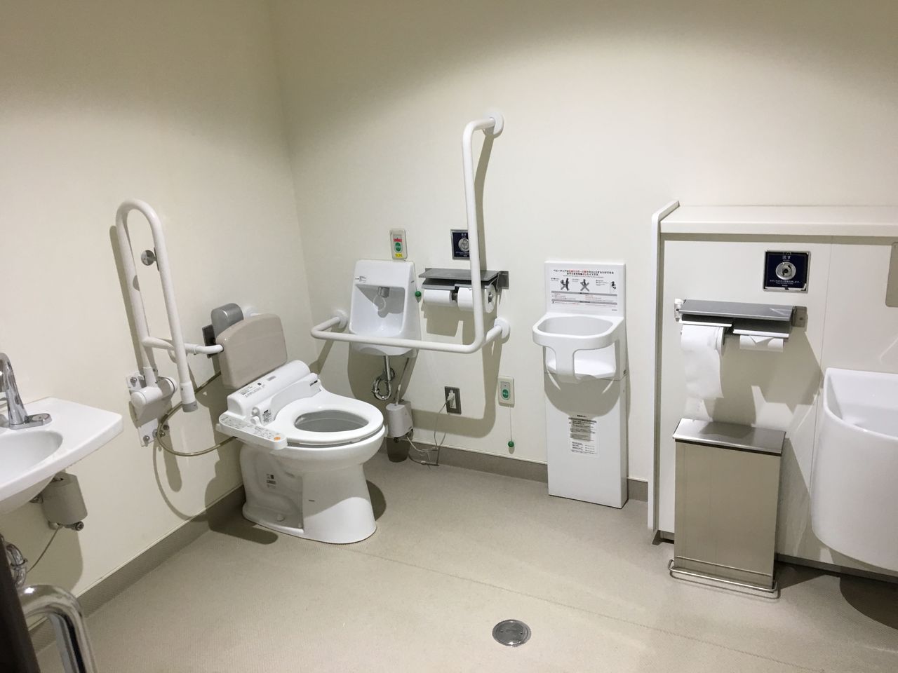 JR富山駅のトイレ事情 オストメイトの情報発信メディア「オスとぴ」！