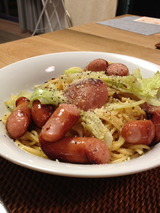 ウインナーとキャベツのパスタ。