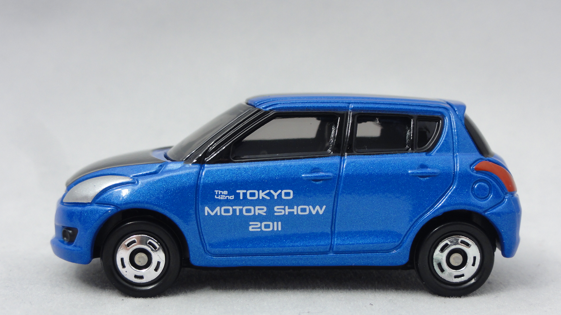 2011/11 トミカ No.036 スズキ スイフト 東京モーターショー2011