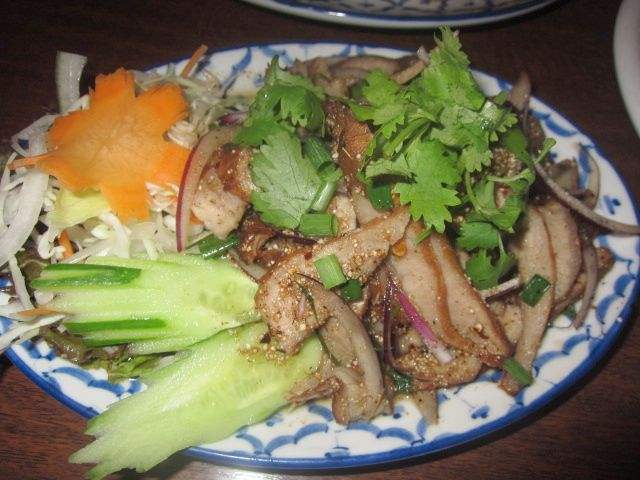 タイ料理のトントロ炙り焼き コムヤーン を東京 赤坂とタイ バンコクで 毎日カレー と タイ料理 By エスニカン