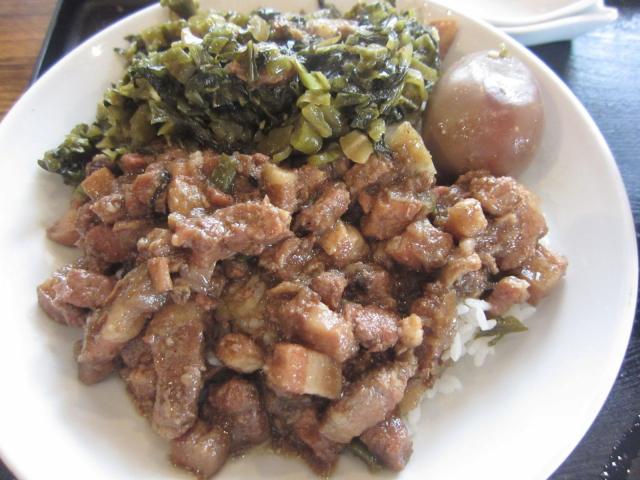 東明 魯肉飯