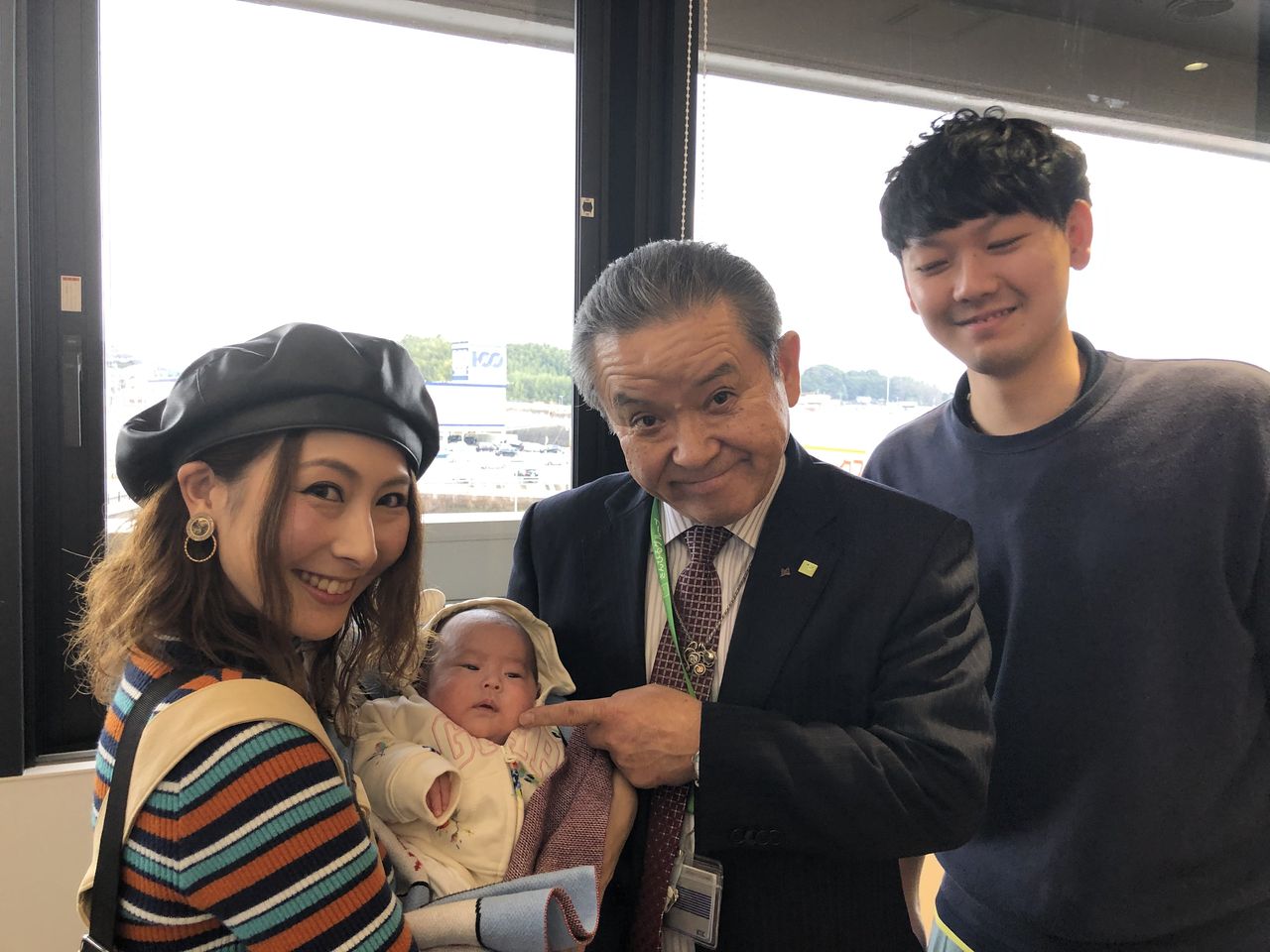 IMG_3750 山本勇希・喜美子夫妻と紡(つむぎ)ちゃん