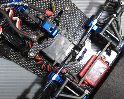 RC12R5.2】サンワのミニサーボ『SRG-HR』の搭載方法 : MachineのRC道