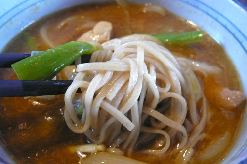 新富　カレーそば (2)