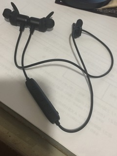 ヘッドホン