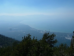 LakeTahoeのゴンドラで登った展望台。高い!素晴らしい眺め。