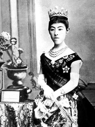 昭憲皇太后さま
