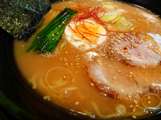 �餯�У�����������������