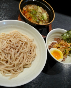 T−1試食会 02