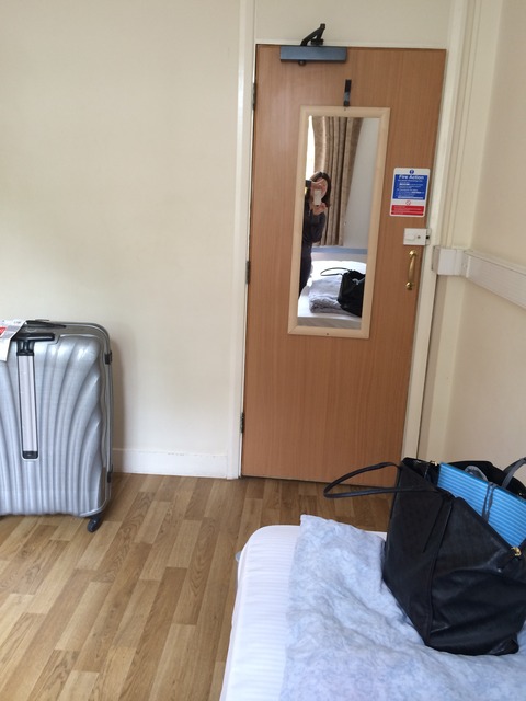 BowdenCourt_room2