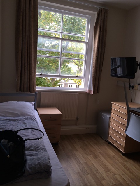 BowdenCourt_room1