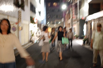二次会へ向かう一行!