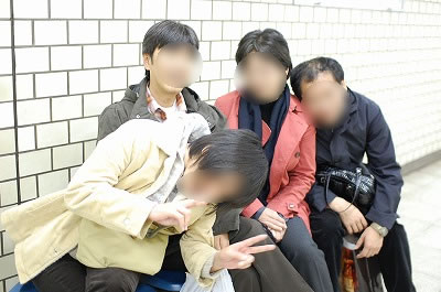 駅のホームにて。