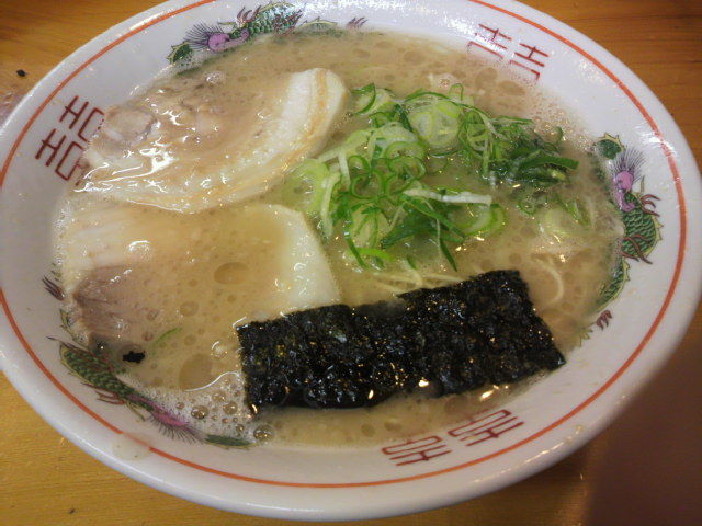 とんぱーれ ラーメン 500円 <br>
たまに食すととても美味しいぞ!!。<br>