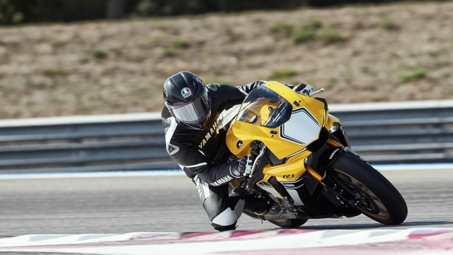 YZF-R1-60th-Anniversary003_trimming