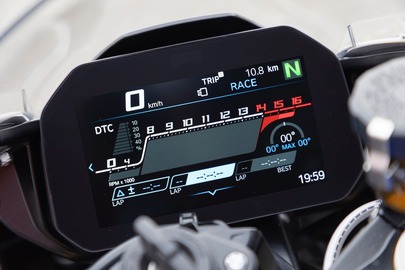 2019-bmw-s-1000-rr-first-look-preview-4