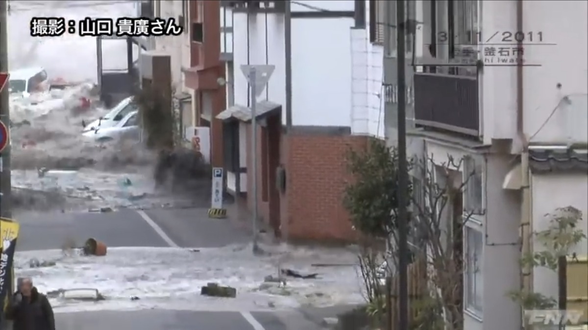 【過去の注目記事】東日本大震災で津波に飲み込まれる直前に諦めてタバコを吸っていたお爺さん
