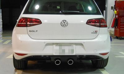 スタッフ日誌】VW純正ゴルフ7用センターマフラー : maniacs Blog
