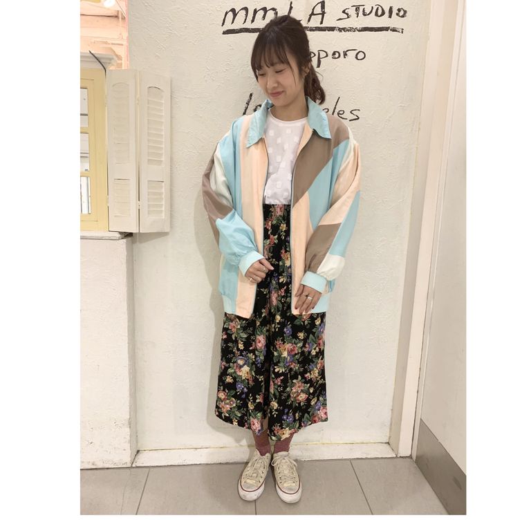 B537F86E-BB1B-497A-A6CB-B5ADD160767B