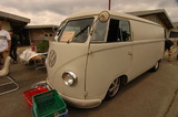 low2011002