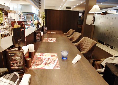 店内カウンター席