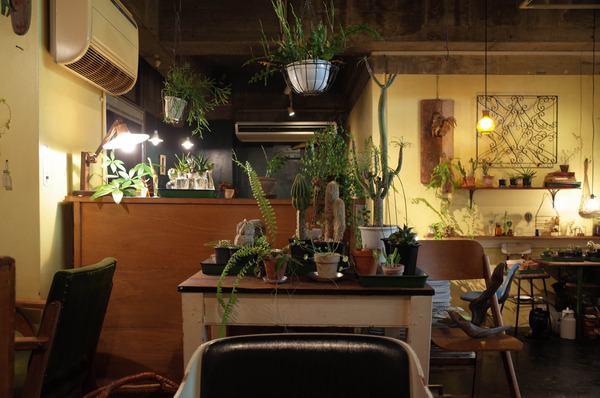 ハグルカフェR0016870