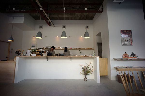 MINOU BOOKS AND CAFE