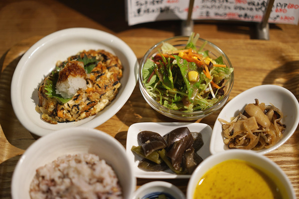 かえる食堂 蓮
