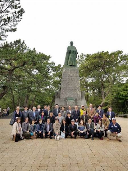 坂本龍馬像304_R