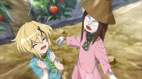 DFWgKquUwAAYTO-