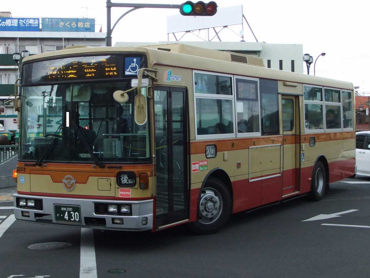 NMB485000	YouTube>8{ ->摜>322 