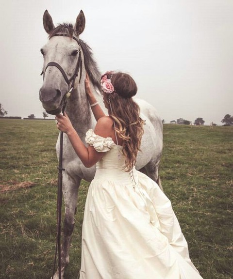 HORSE 0514 GIRL 芦毛