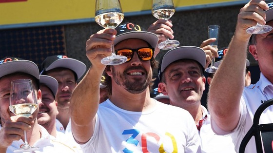 フェルナンド・アロンソ、F1参戦300回目を祝う:2018年F1カナダGP