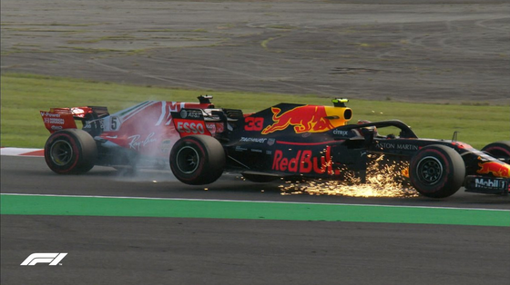 セバスチャン・ベッテルとマックス・フェルスタッペン、衝突:2018年F1日本GP